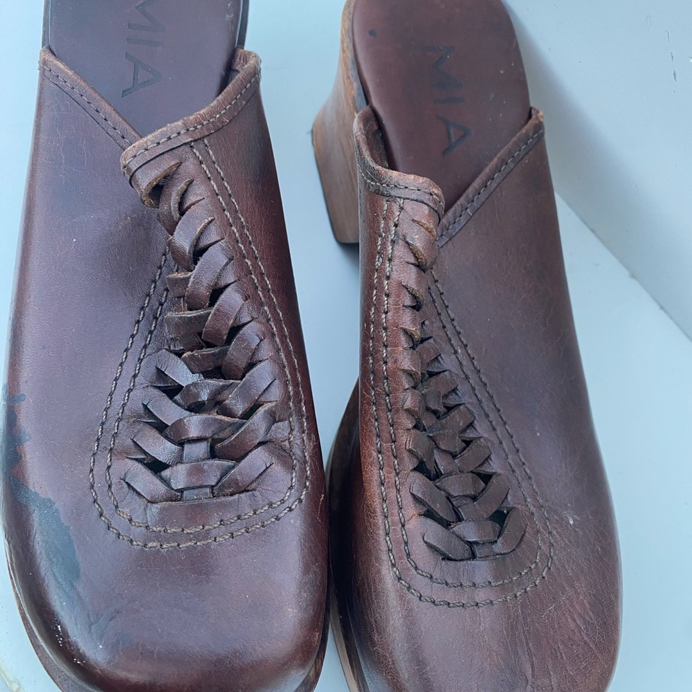 Woman shoes